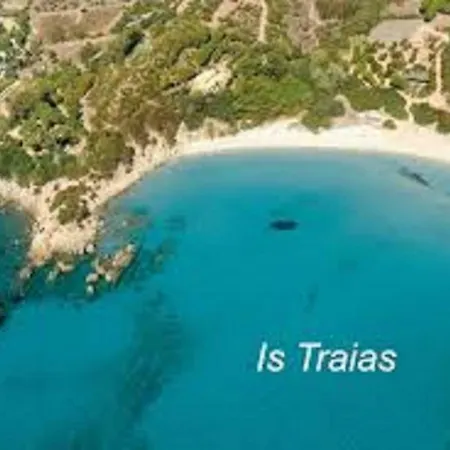 Casa Vacanze Is Traias 87 Feriehus *